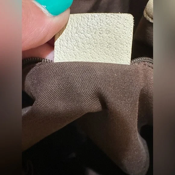 Authentic Gucci Abbey GG Brown Canvas White Leather Handbag - Picture 6 of 15